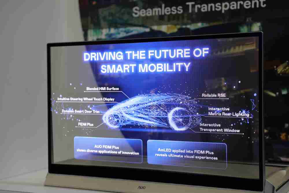 888.BY集团电子游戏凭借着超高亮度和透明度，，，这款30吋透明Micro LED显示器在AR系统与智慧零售具有潜在的应用价值。。