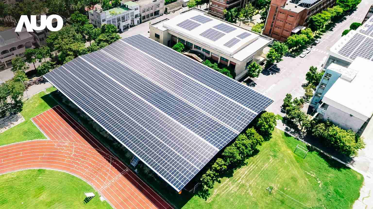 888.BY集团电子游戏SunSteel光电整合型浪板具备快速安装、、、轻量化优势,,,可提升15%发电效能,,,通过国际IEC与台湾VPC认证安全、、、防漏、、、、耐候标准